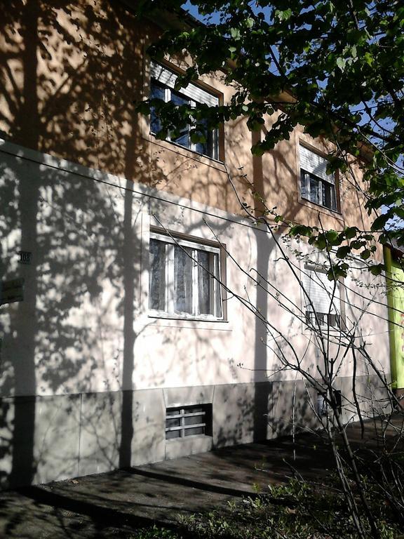 Belvarosi Vendeghaz Miskolc Exterior photo